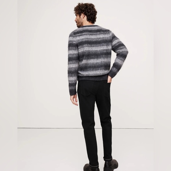 Banana Republic | Skinny Traveler Pants - Picture 2 of 14